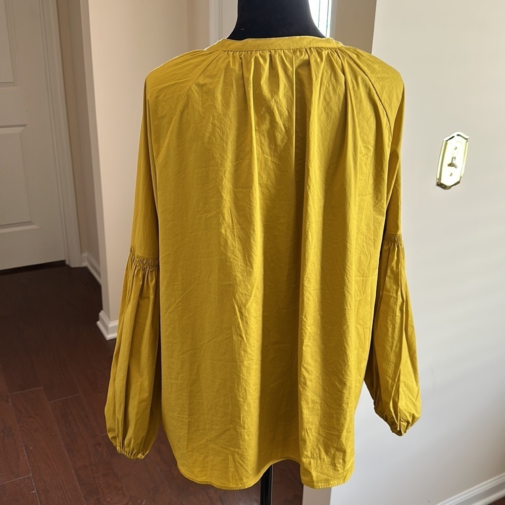 Zara Women’s Puff Sleeve Blouse - Picture 6 of 14